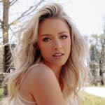 Emily Ann Roberts (@emilyann_music)