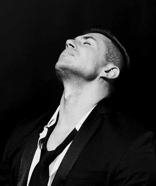 Adam Bü