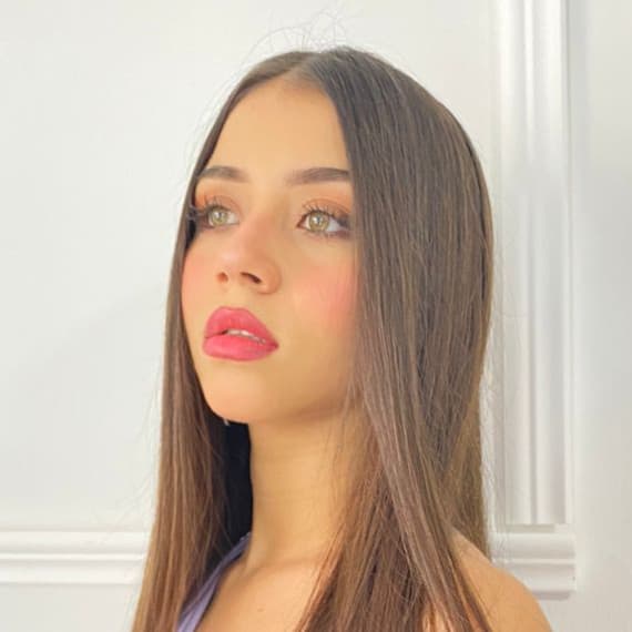 Adri Nicol