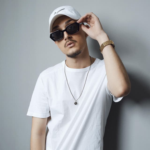 Adry Bass