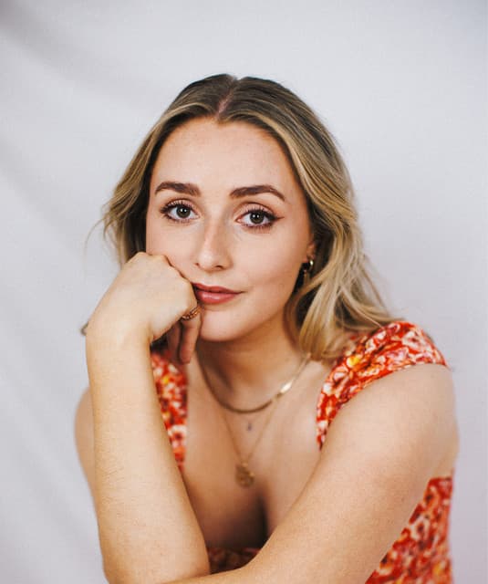 Áine Deane