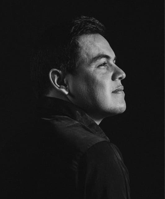 Alejandro Favian