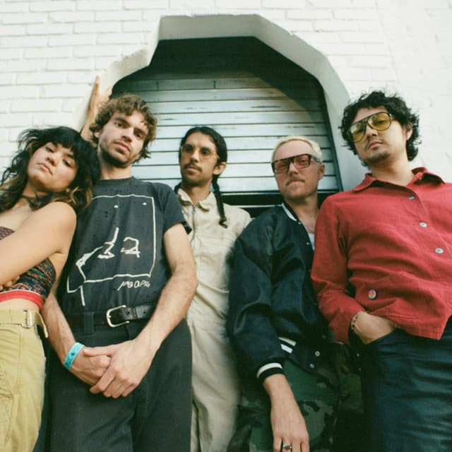 Alex & The Moondaze