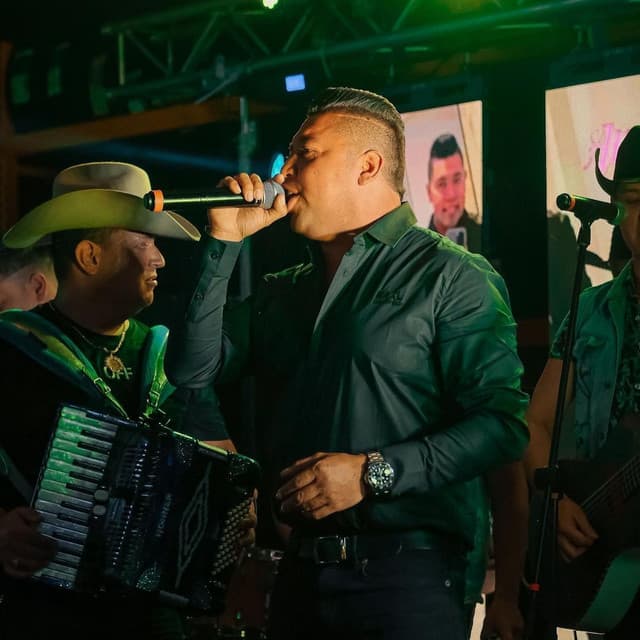 Alex Cruz