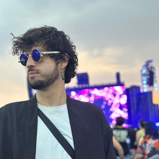 Alex On The Roof