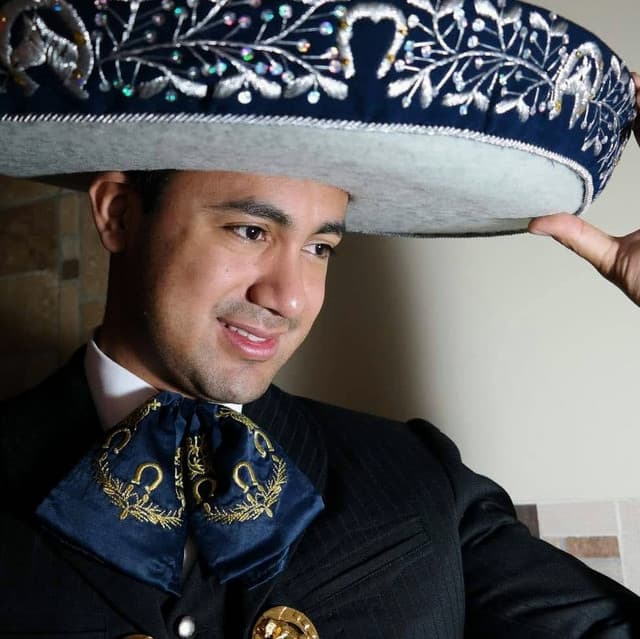 Ángel Ortiz y su Mariachi