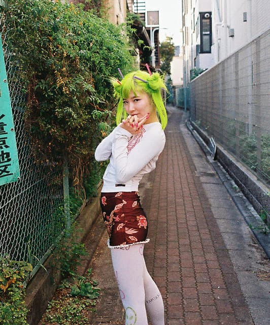 AYA GLOOMY