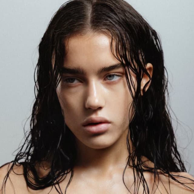 Claudia Valentina