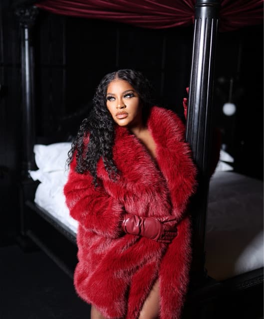 Ester Dean