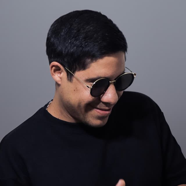 Julian Millan