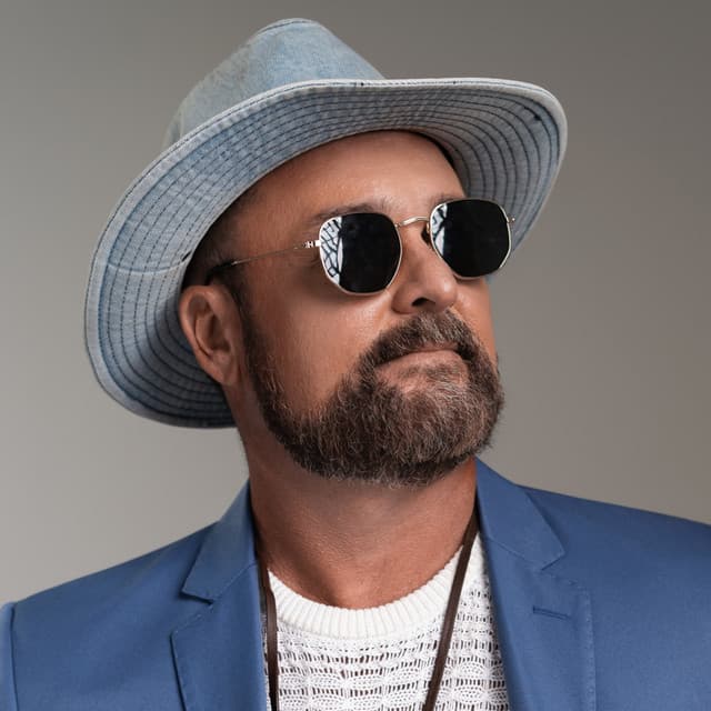 Leo Estakazero