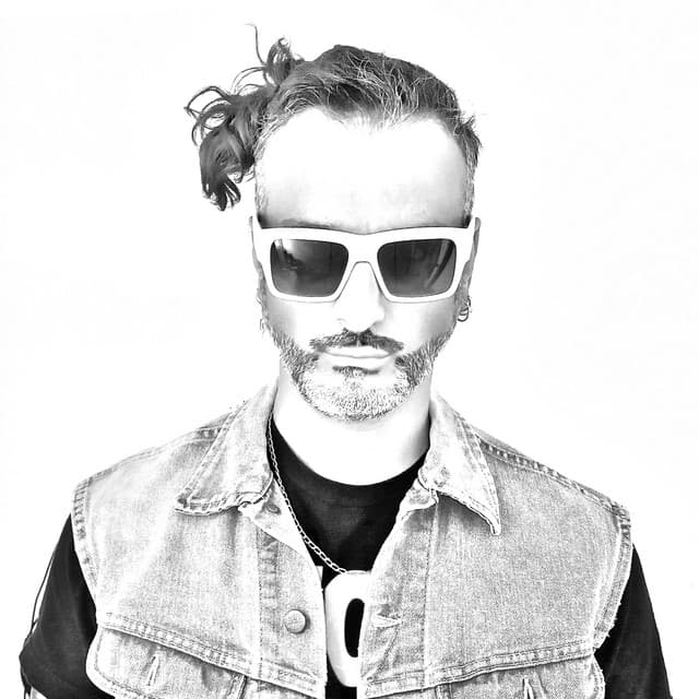Mike de la Cruz