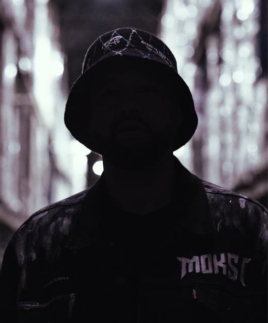 Moksi