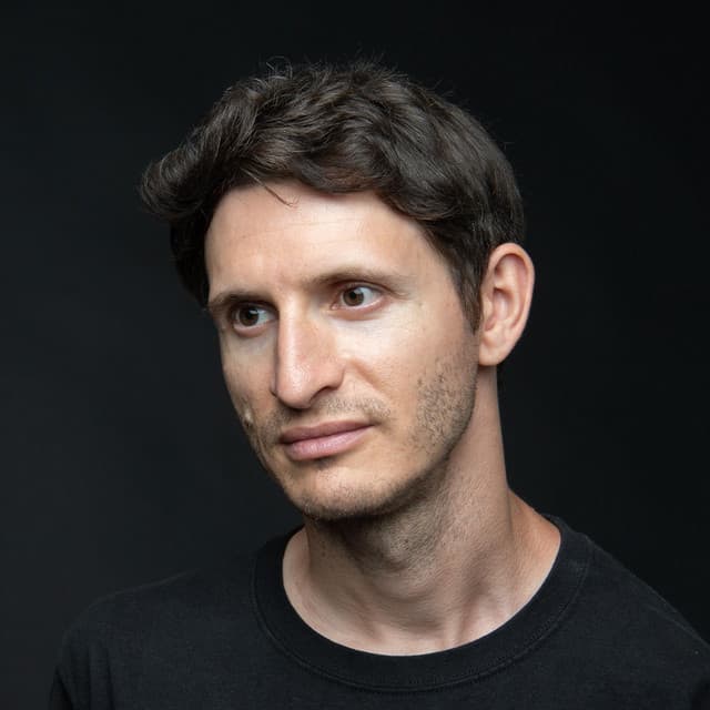 Nenad J.