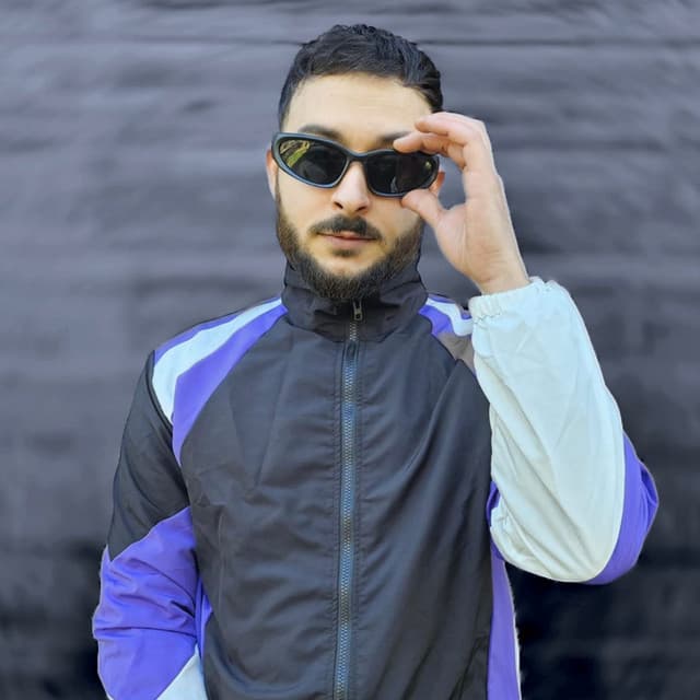 Nineteen 90