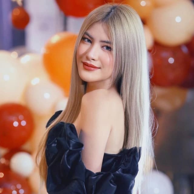 Poppy Chatchaya