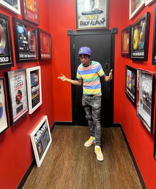 Quan De Artist