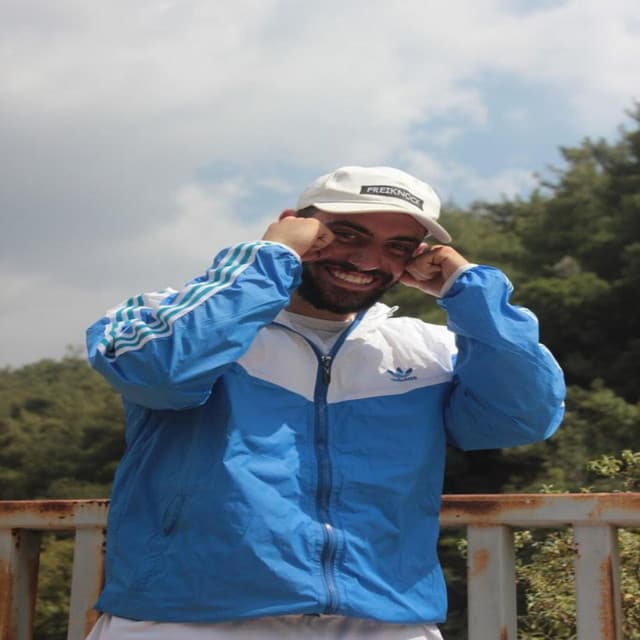 Raffi Top