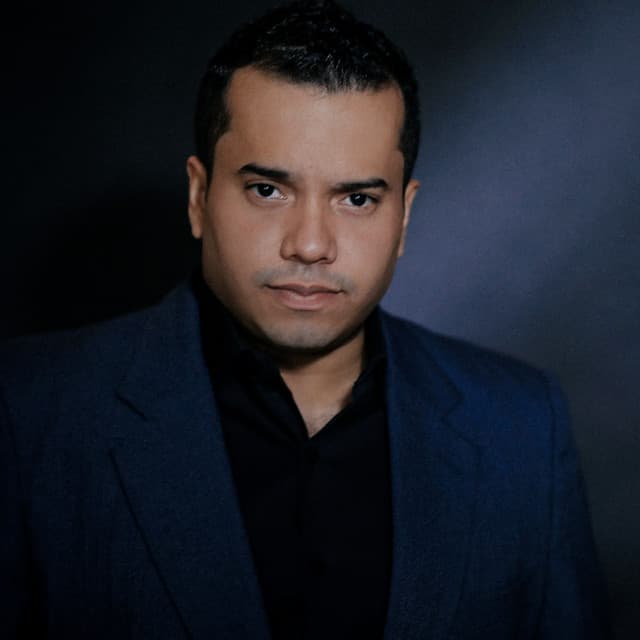 Raúl Aparicio