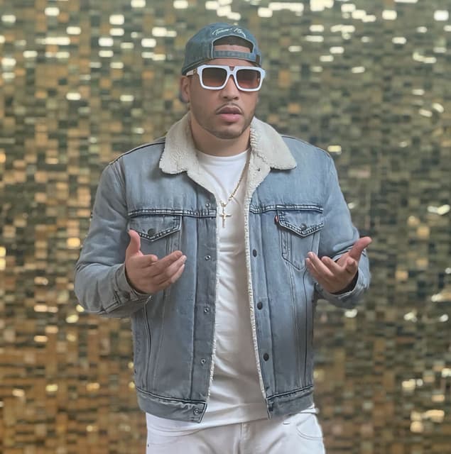 Robbie Nova