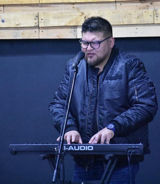 Roger Gutiérrez