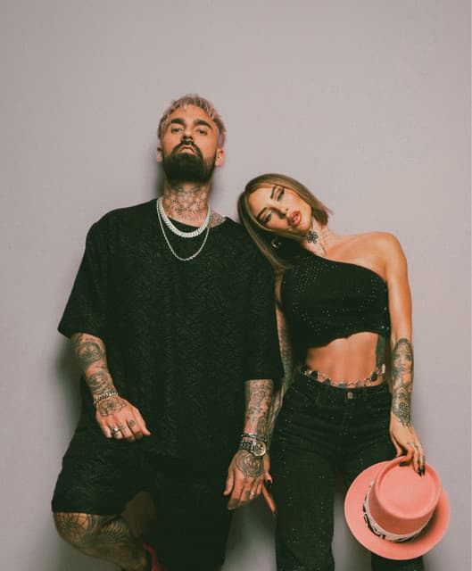 Savage & SHē
