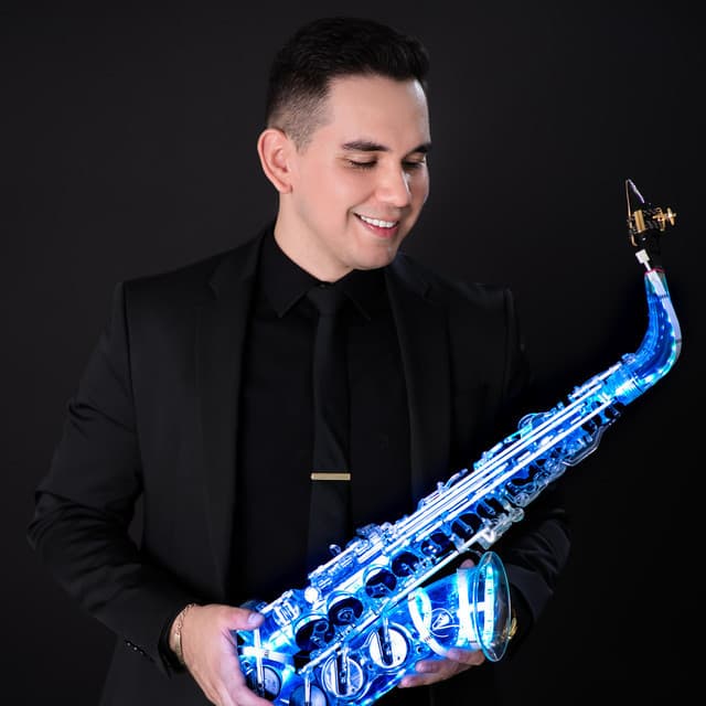 Sax Efrain Acosta