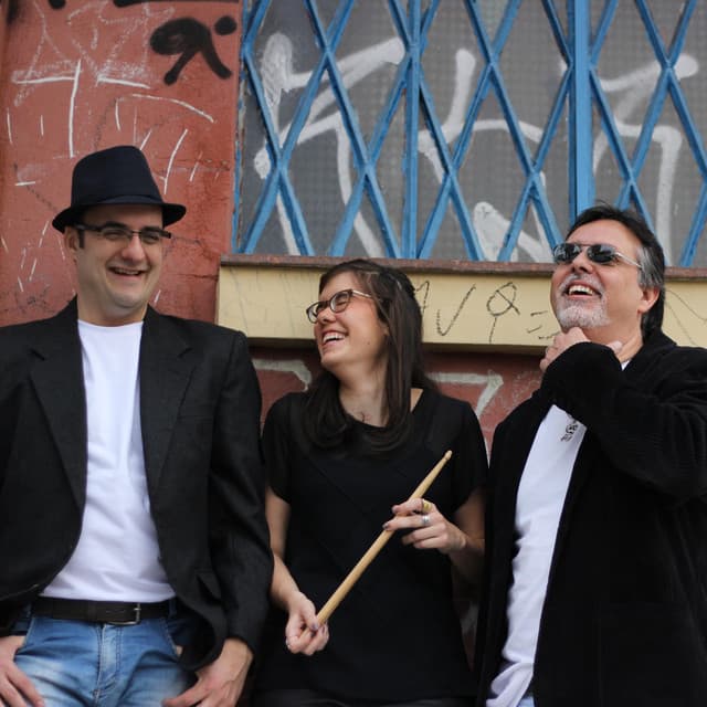 Skin Blues Trio