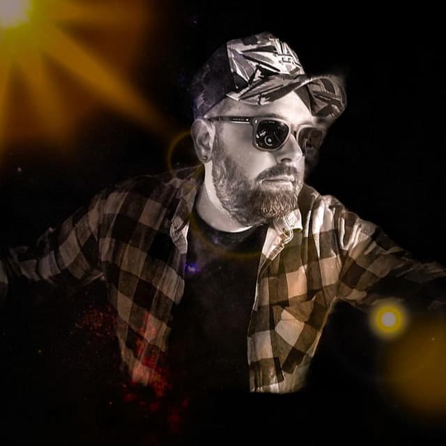 Steven M DJ