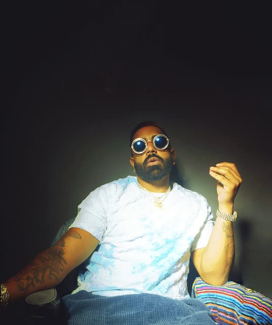 Sunny V