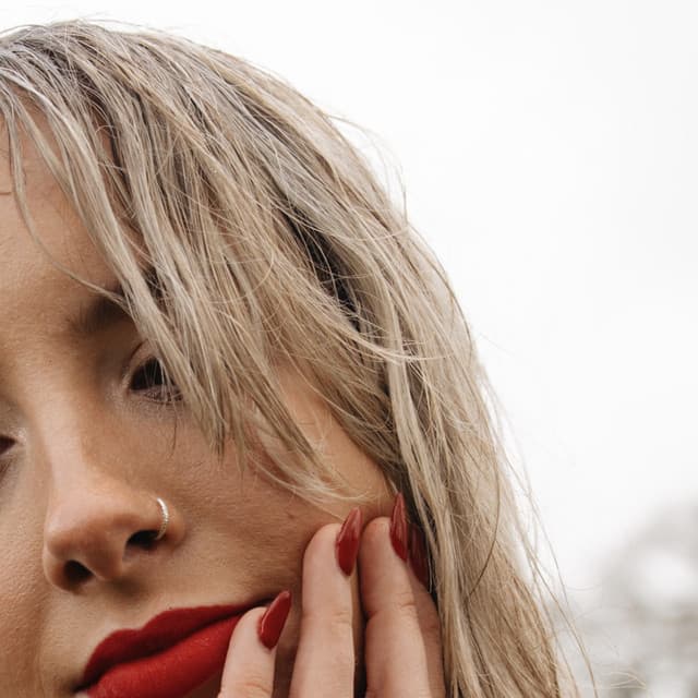 Sylvie Hallam