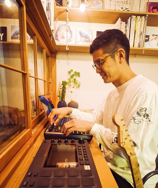 Tamotsu LeftGroove
