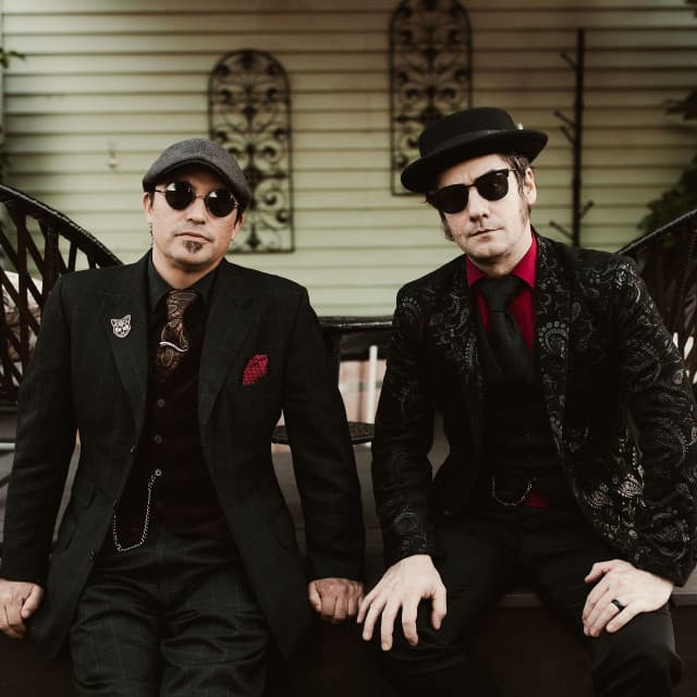 The Peculiar Pretzelmen