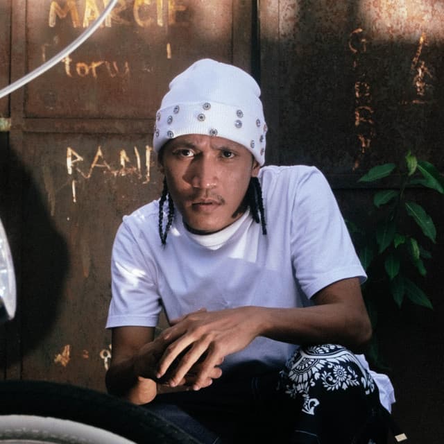 THUGSTA