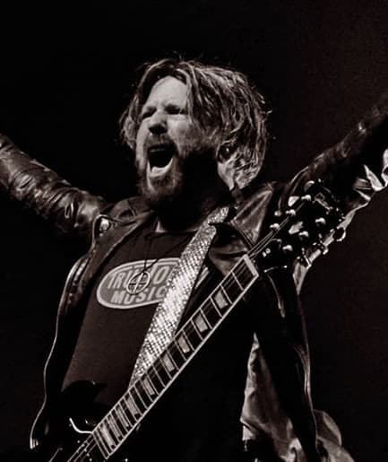 Tracii Guns
