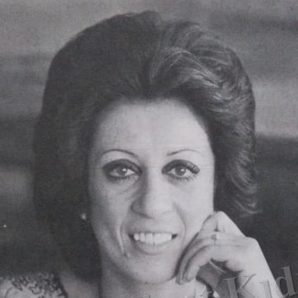 Tülay Özer