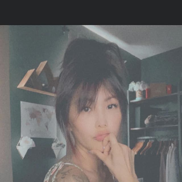 Va Moua