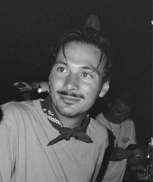 Victor Flash