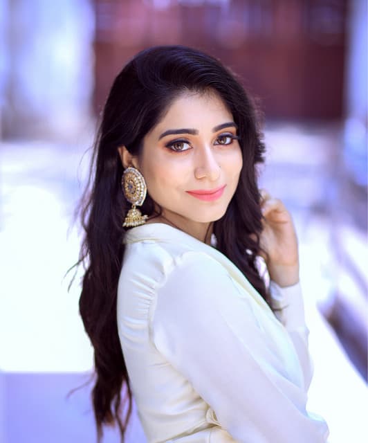 Vishnupriya Ravi