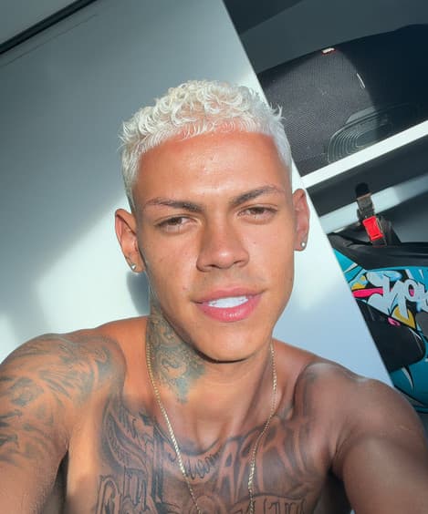 Vitinho Ferrari
