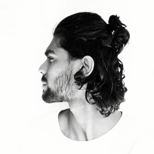 Vivek Leo