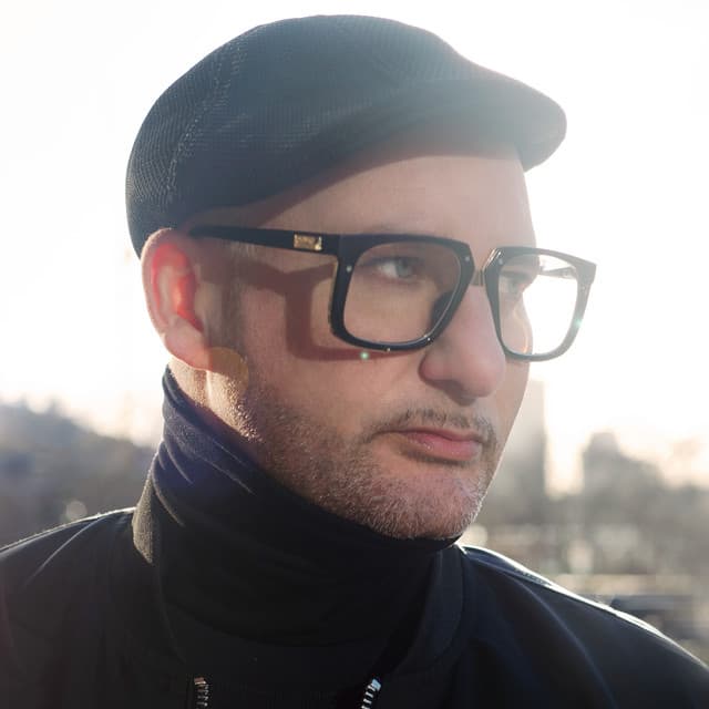 Yan Valer